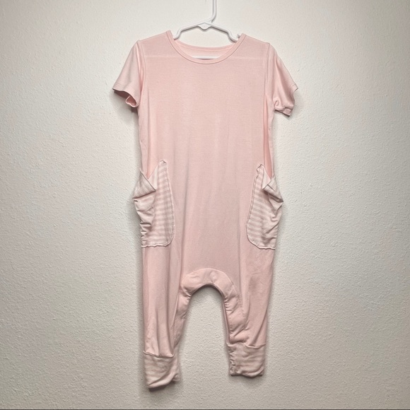 moon -+ beck romper - Picture 1 of 3